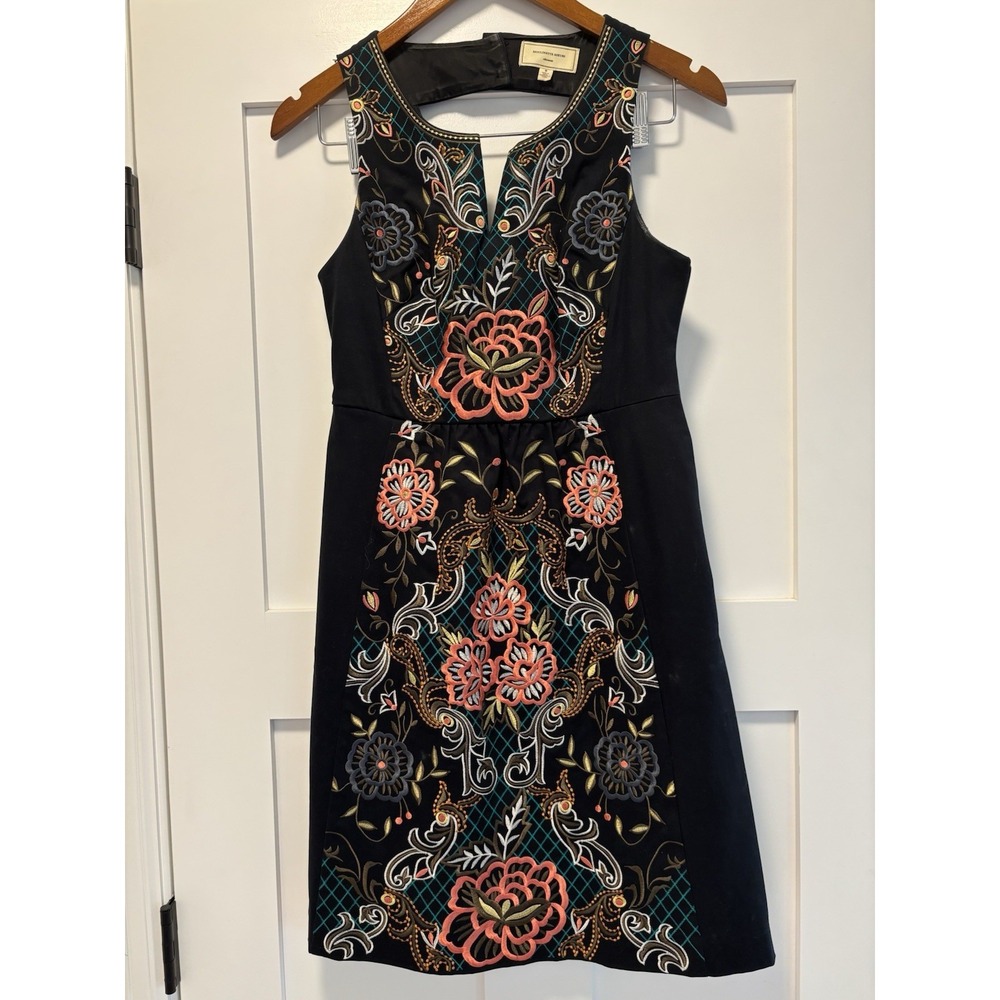 MOULINETTE SOEURS - FOR ANTHROPOLOGIE - Embroidered Floral Sheath Dress- Size: 0